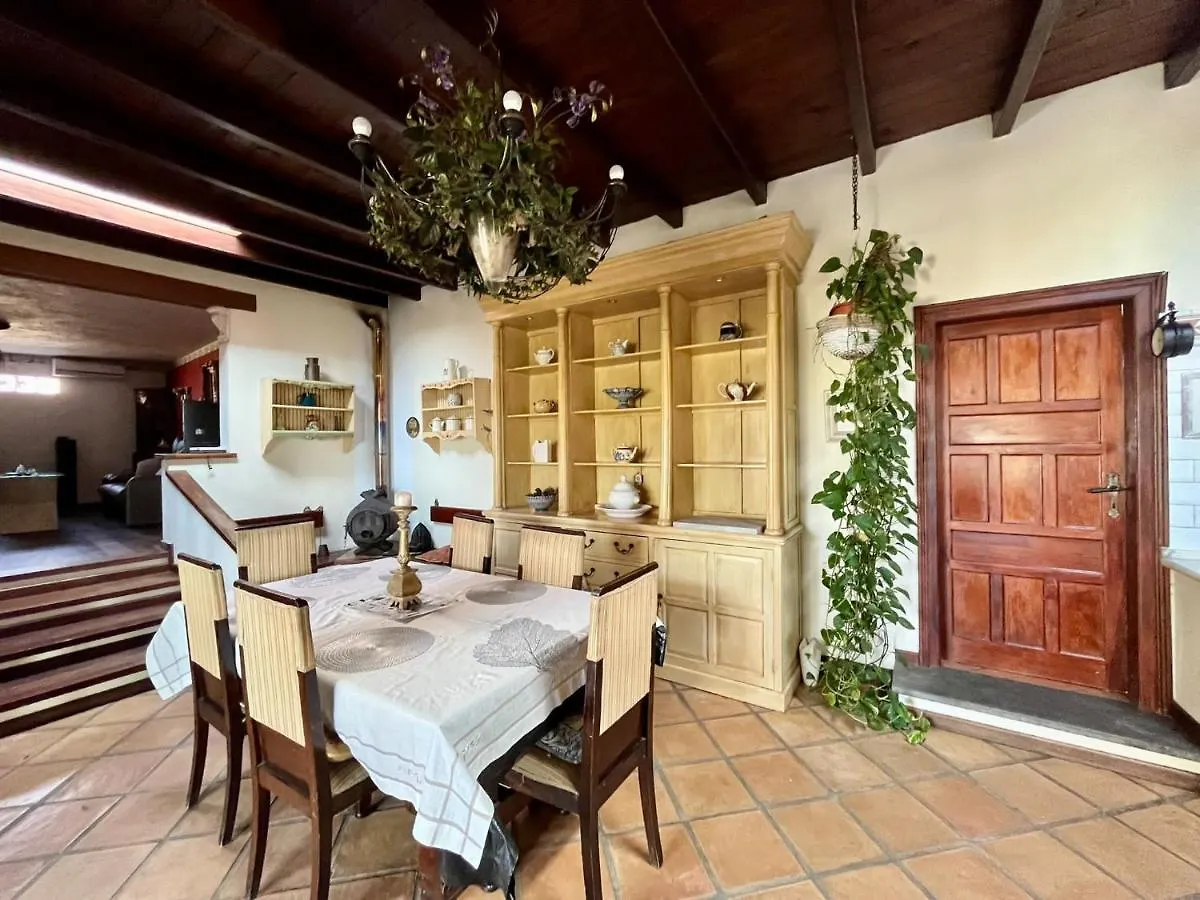 Casa Tabobo 2 - Rural 2 Bedroom House With Sea Views Tias Spain